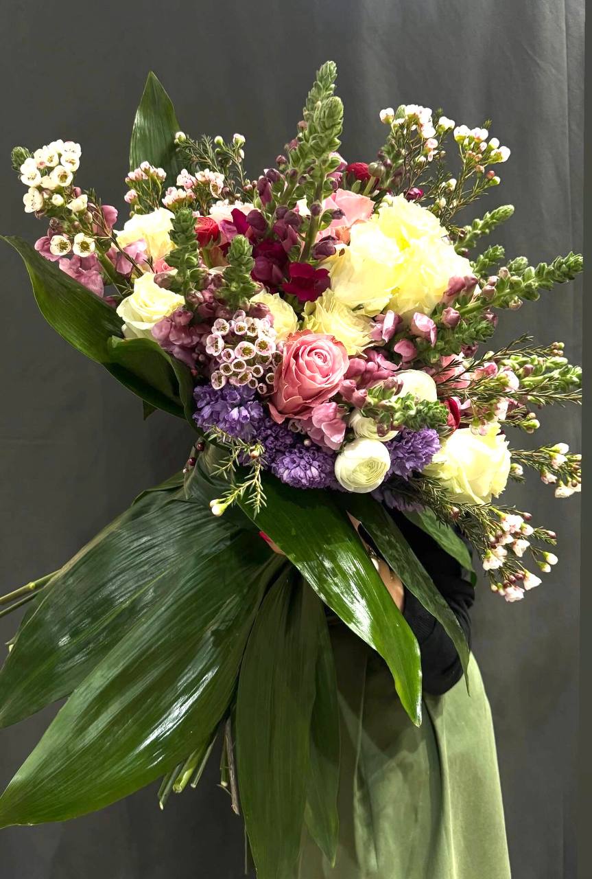 Blush Garden Elegance - Image 1 of 1 | Avenue Des Fleurs